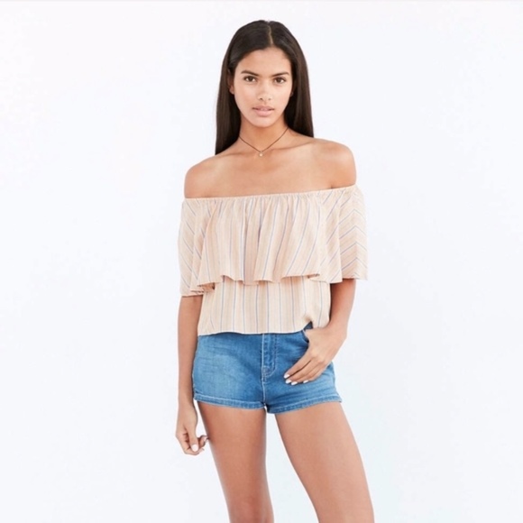 Kimchi Blue Tops - Kimchi Blue Raquel Ruffle Off The Shoulder Top M